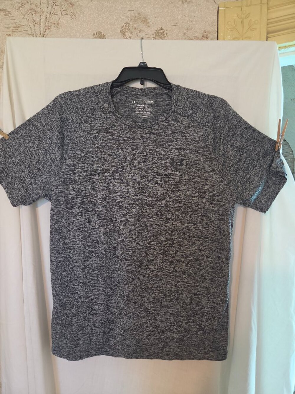 Under Armour Men’s Tech Tee HeatGear Gray XL